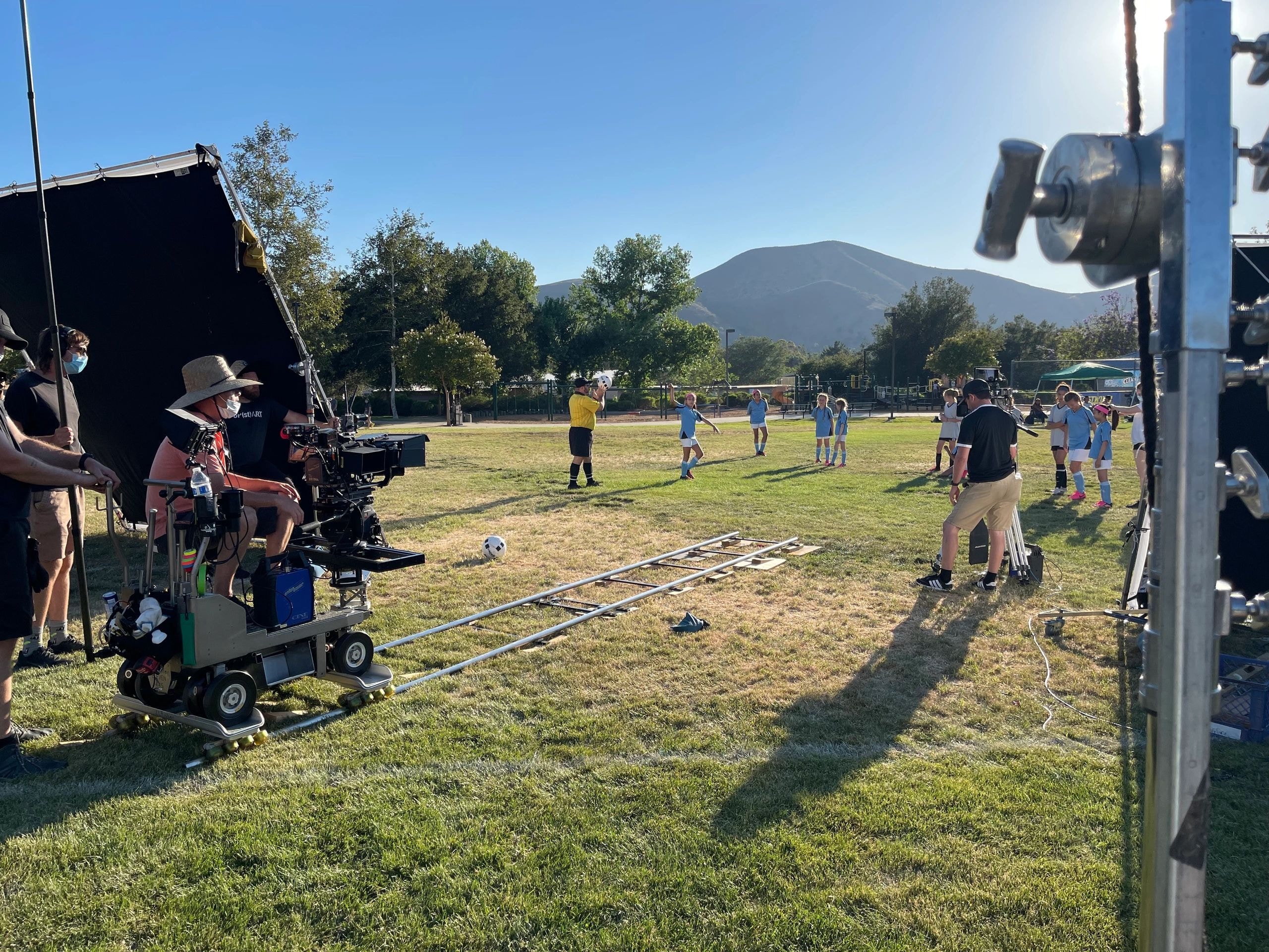 Uptone Pictures on set photo 3